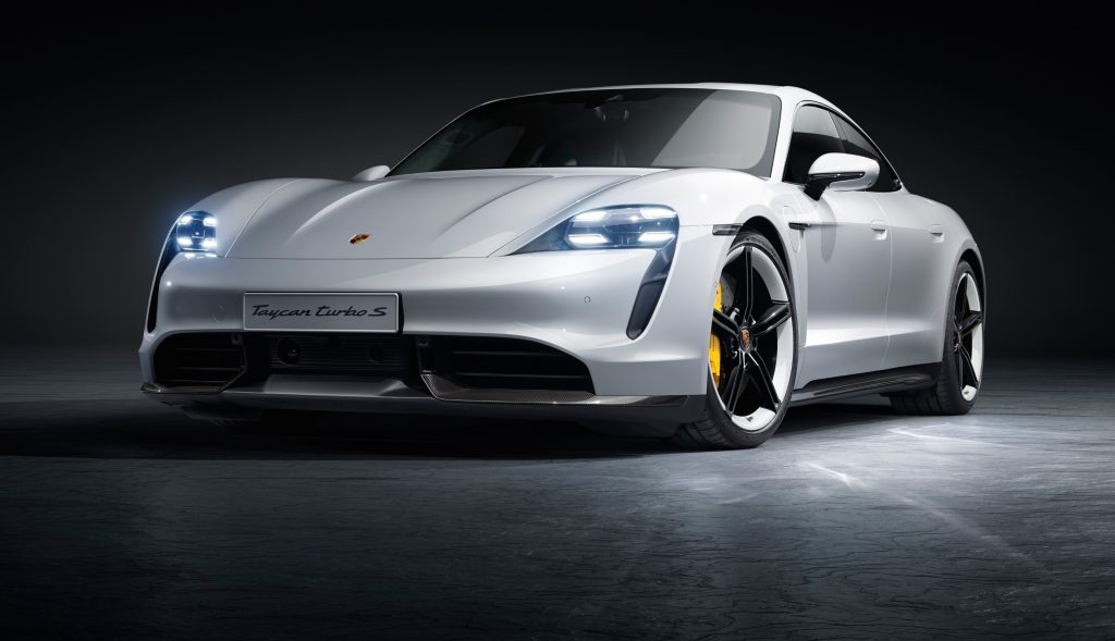 PORSCHE TAYCAN 10 Porsche Taycan Turbo S 13 JULIA FORMA