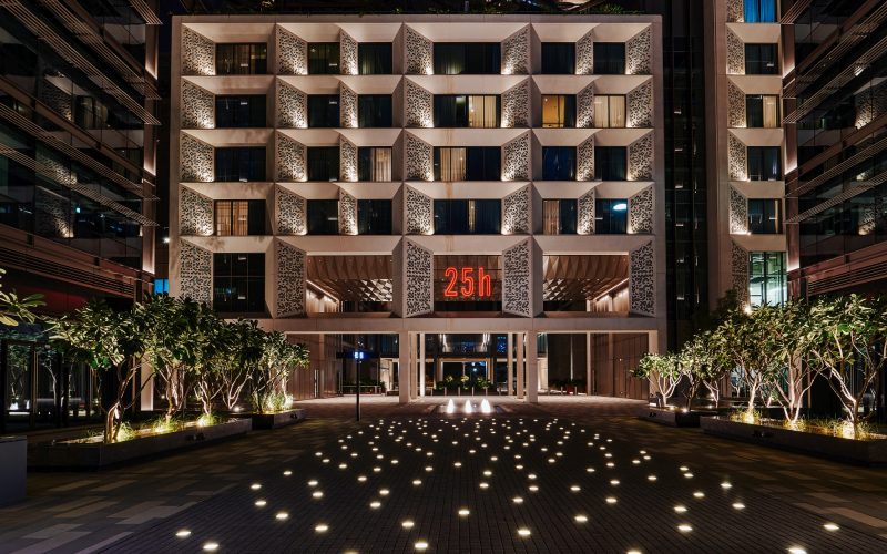 1. 25hours hotel one central exterior 2 JULIA FORMA