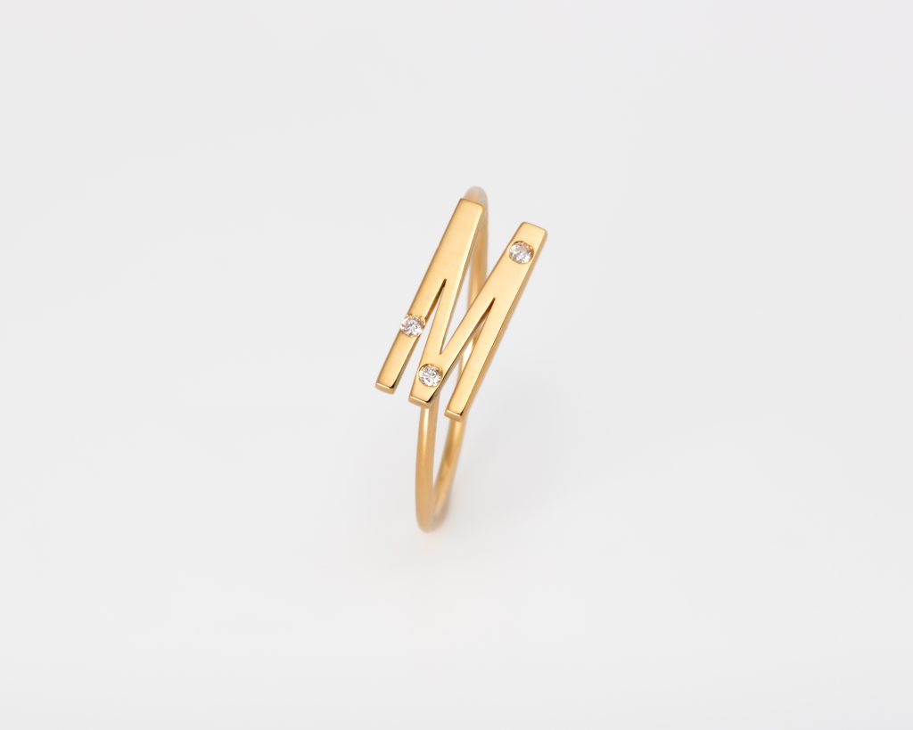ACMÉE 27 Bague Eternite Petite lettre M avec diamants JULIA FORMA