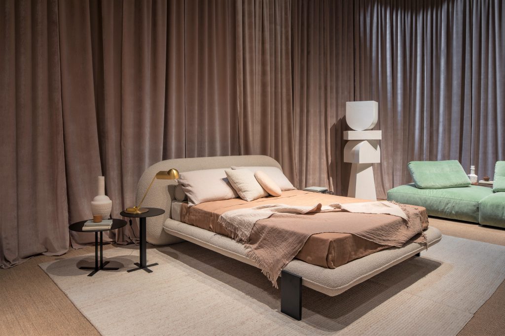 ALAIN GILLES 11 SABA WABI Bed Milan Design Alain Gilles Pict Marek Swoboda 01 1 JULIA FORMA