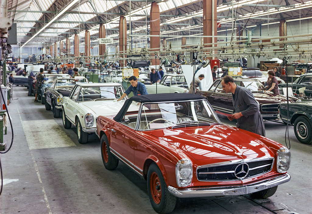 MERCEDES PAGODE SL : l'élégance intemporelle des voitures classiques 11 23c0007 008 JULIA FORMA