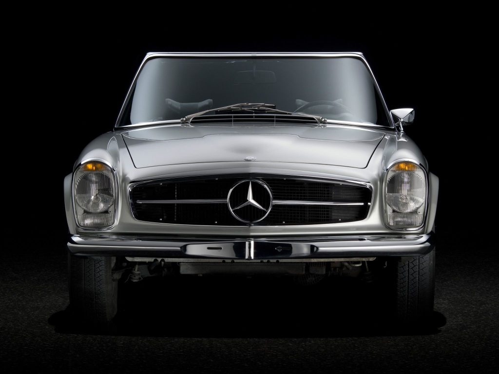 MERCEDES PAGODE SL : l'élégance intemporelle des voitures classiques 10 Mercedes pagode