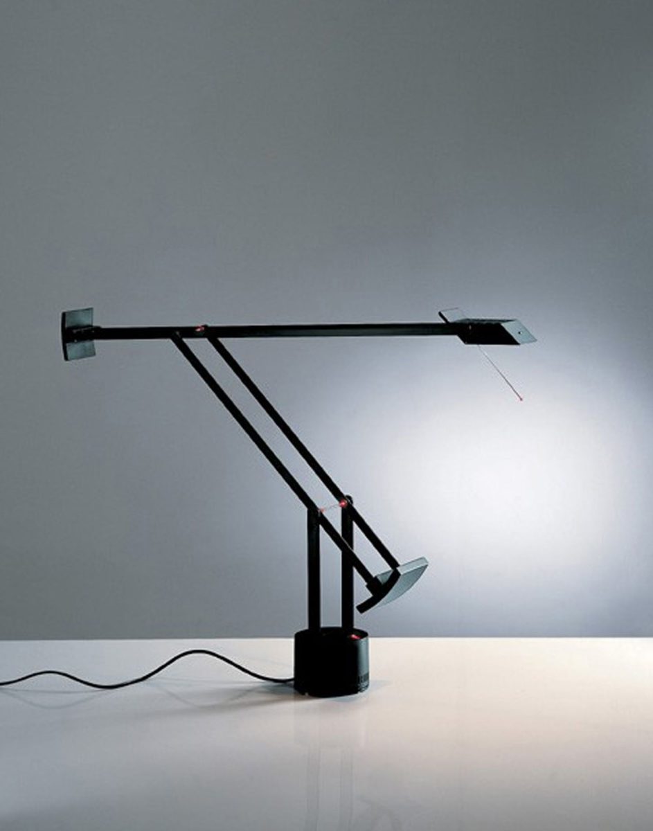 Richard SAPPER : Un génie du design industriel 11 Lampada da tavolo TIZIO Nero ARTEMIDE Richard Sapper 1 JULIA FORMA