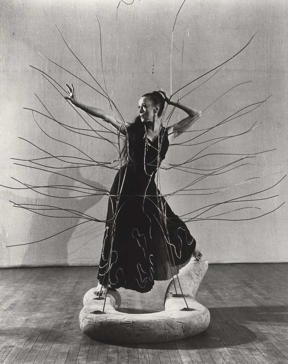 Isamu NOGUCHI - Archaic / Modern 12 Martha Graham JULIA FORMA