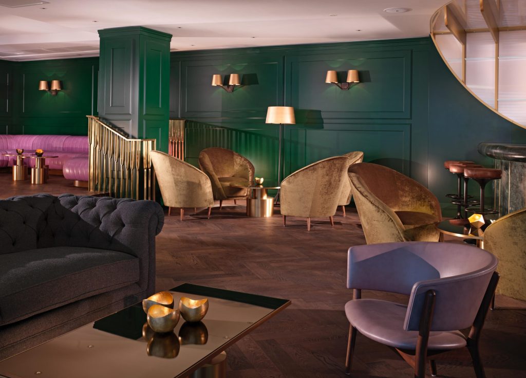 SEA CONTAINERS LONDRES 16 tom dixon mondrian london at sea containers architonic 1 11 arcit18 JULIA FORMA