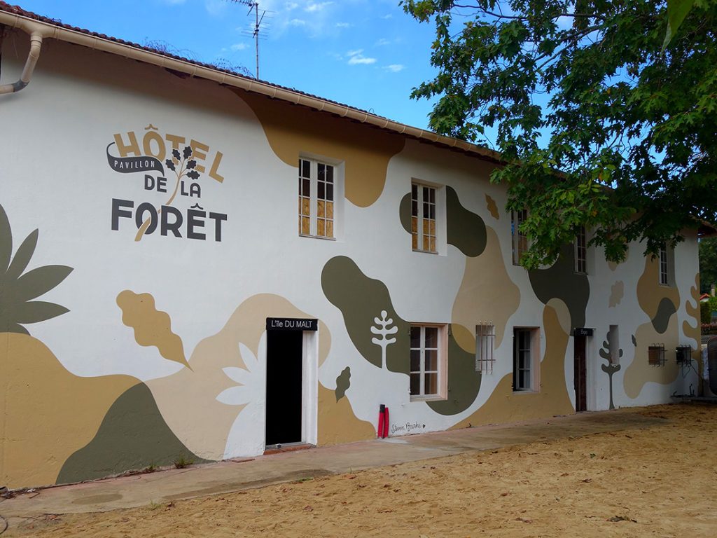 STEVEN BURKE : Quand les belles lettres deviennent un art 17 10af3a0b8891e212539e5b5aa3ee568549dd0609 JULIA FORMA