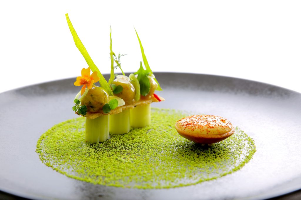 Jérome NUTILE : la cuisine « haute couture » 13 Entree de tourteau JULIA FORMA