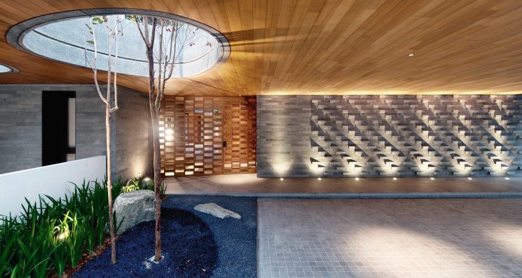 The WALL HOUSE : L'harmonie entre la nature et l'architecture 11 FARM THE WALL HOUSE 02 JULIA FORMA