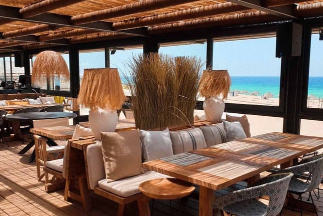 Comporta : le joyau caché du Portugal 14 comporta beach bar sublime tables JULIA FORMA
