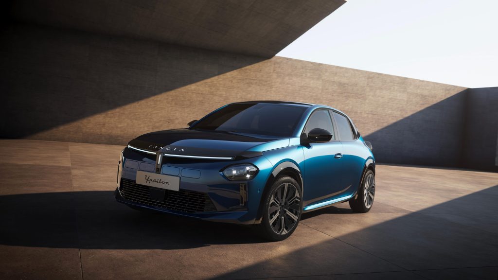 Lancia et Cassina : fusion parfaite entre l'automobile et le design d'excellence 10 Lancia et Cassina : fusion parfaite entre l'automobile et le design d'excellence