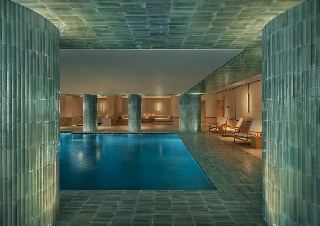 The Lake Como EDITION, un hôtel en dialogue avec le lac 24 The Lake Como Edition The Longevity Spa 02 Credit Nicholas Koenig 1 JULIA FORMA