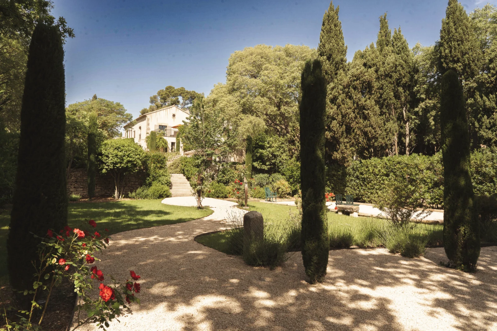 Sylvestre Wahid, un nouveau chapitre au goût du Sud 22 Amarine jardin 4 Villa Infinity