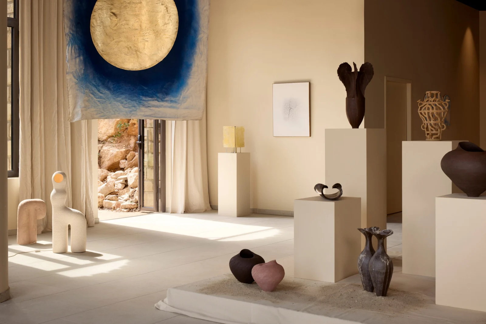 Zannier Île de Bendor, l’utopie solaire de Paul Ricard renaît 30 Zannier Ile de Bendor Gallery Orae 01 © DePasqualeMaffini for Zannier Hotels Villa Colette