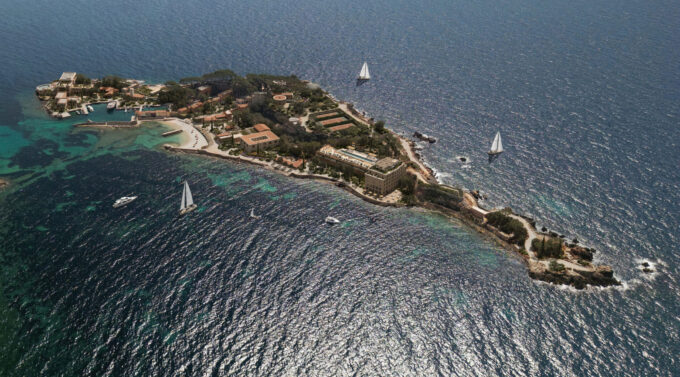 Zannier Ile de Bendor Ile de Bendor Overview © Zannier Hotels