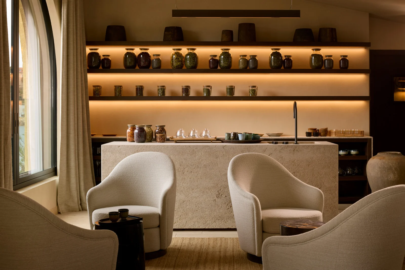 Zannier Île de Bendor, l’utopie solaire de Paul Ricard renaît 27 Zannier Ile de Bendor Resonance Spa Tea Room 01 © DePasqualeMaffini for Zannier Hotels Villa Colette