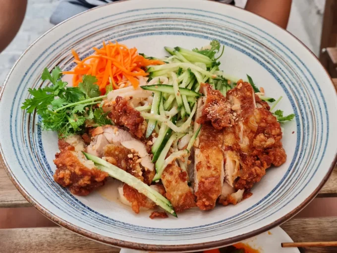 CHEZ PENG PENG