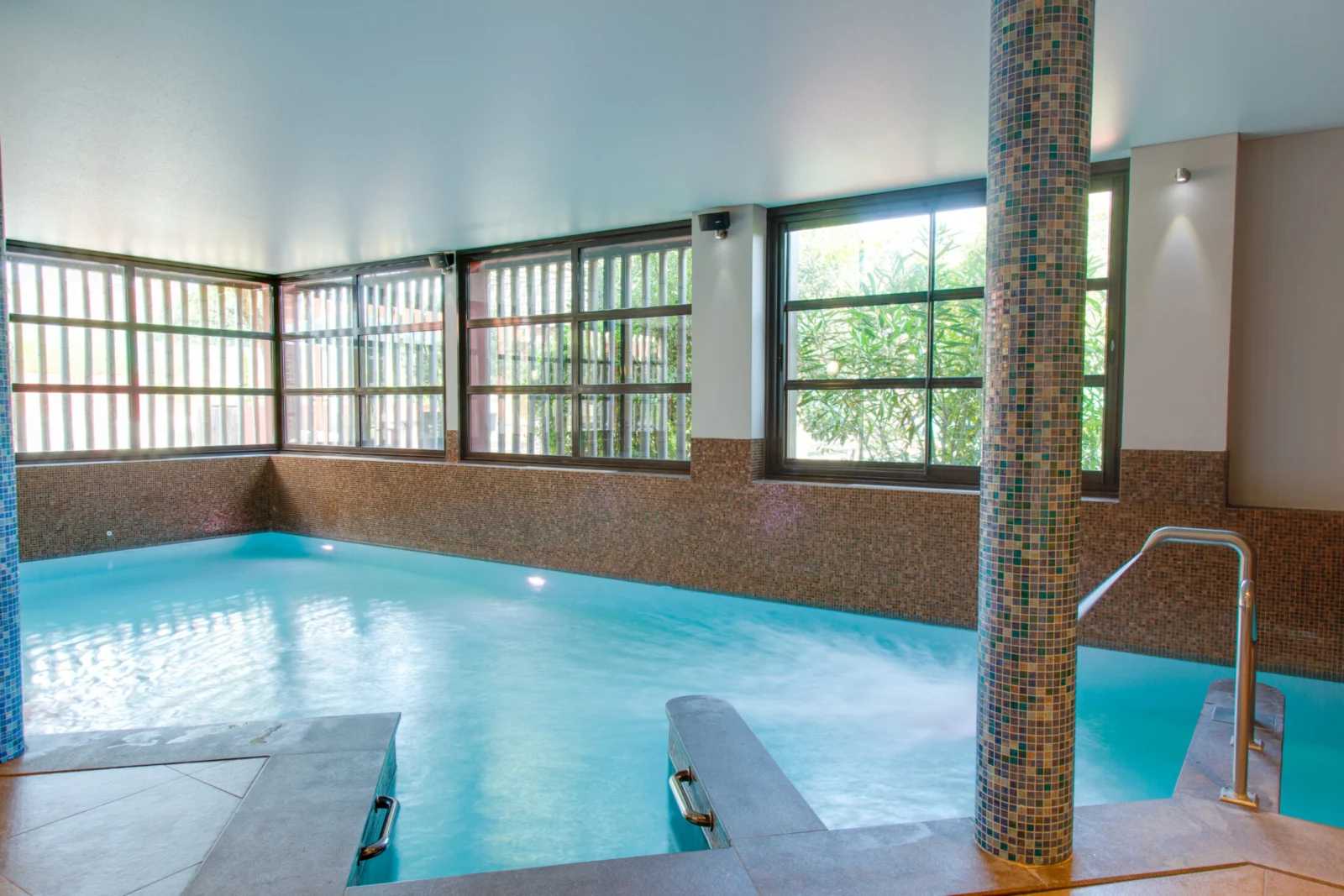 E Grimaud 2CLUB copie Spa du Nid'o à Montpellier