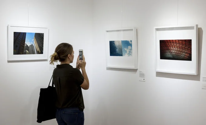 woman art exhibition copie